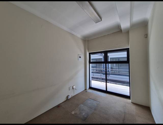 37M² OFFICE TO LET IN MELVILLE